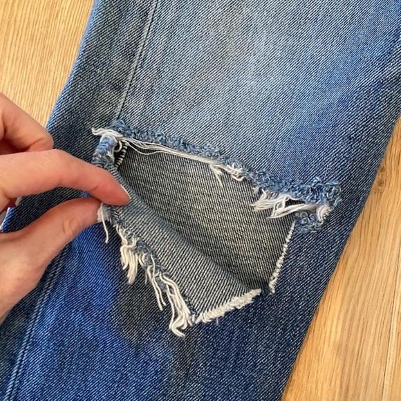 Levi’s Distressed High Waist Raw Hem Jeans Size 24 - Picture 4 of 4